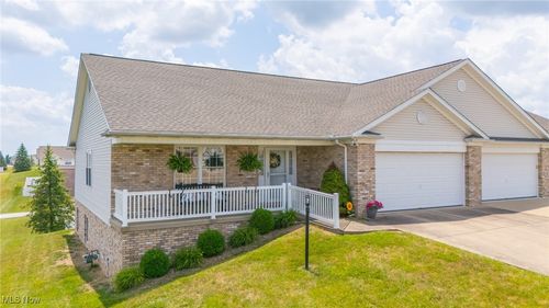 51986 Scotch Pine Dr, Saint Clairsville, OH, 43950-8375 | Card Image