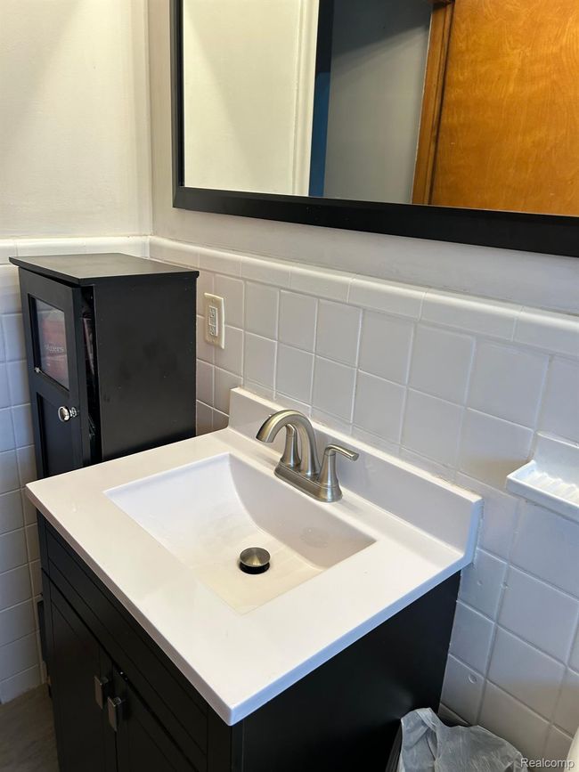 18720 Goddard Rd, House other with 2 bedrooms, 2 bathrooms and null parking in Allen Park MI | Image 14