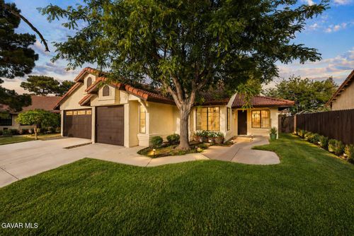 40744 Via Valor, Palmdale, CA, 93551-2614 | Card Image
