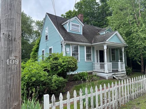 1043 West St, Wrentham, MA, 02093-1724 | Card Image