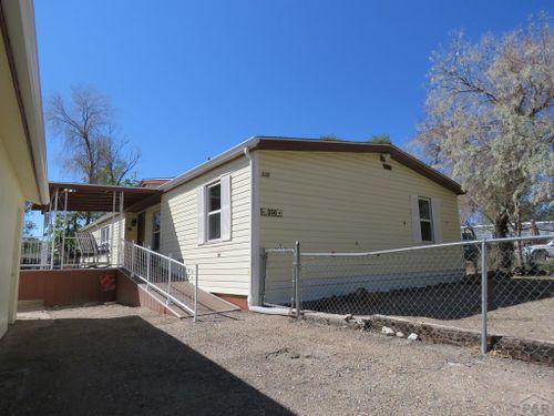 330 E Byrd Dr, Pueblo West, CO, 81007 | Card Image