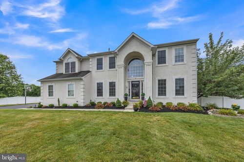 12 Skyline Cir, SEWELL, NJ, 08080-4344 | Card Image