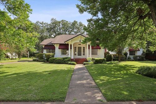 2621 Evergreen Dr, Port Arthur, TX, 77642-2535 | Card Image