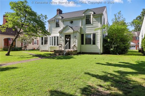 3821 Staunton Ave Se, Charleston, WV, 25304-1537 | Card Image