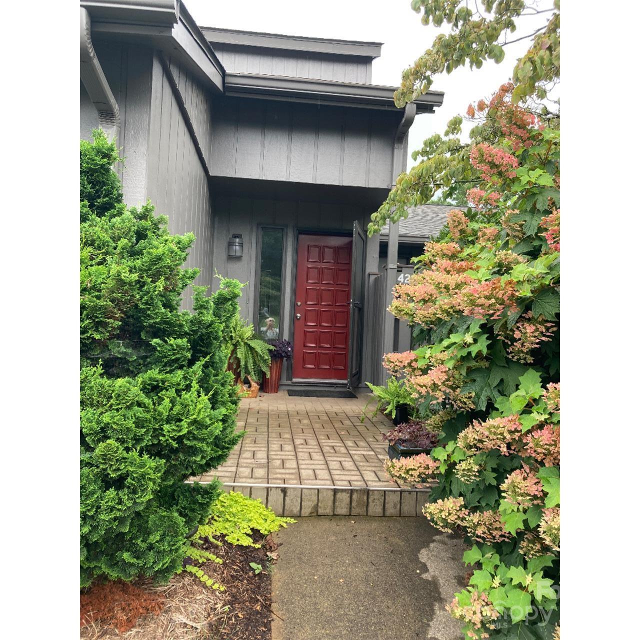 Crowfields Dr, Asheville, NC 28803