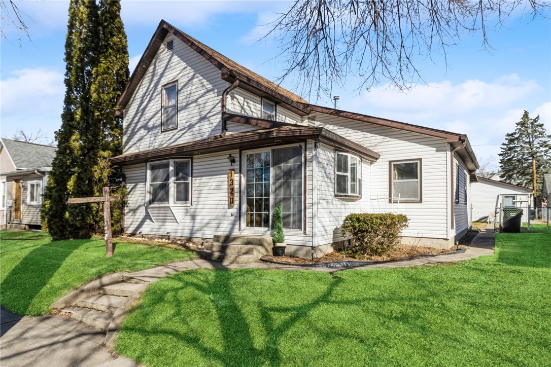 2nd St, Perry, IA 50220