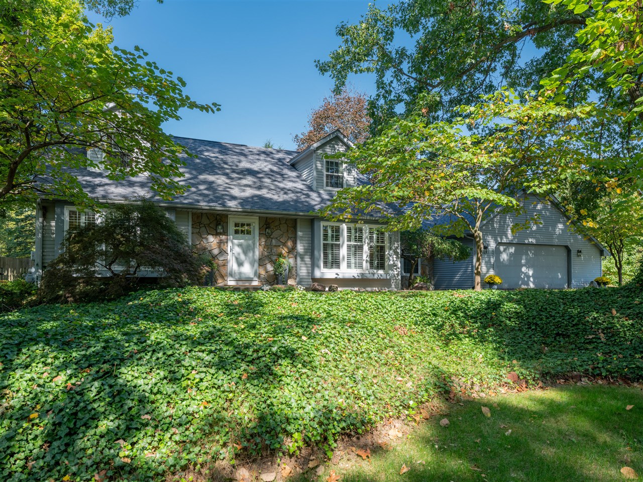 Stoney Brook Rd, Kalamazoo, MI 49009