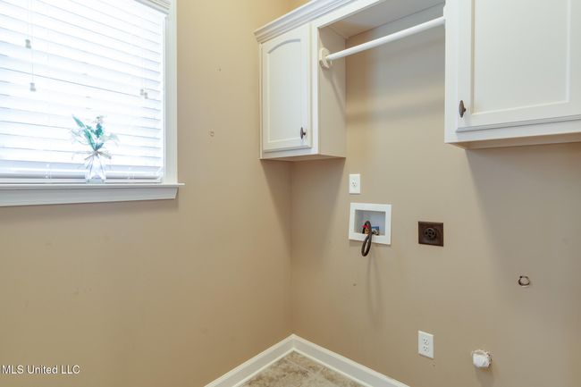 Laundry Room | Image 23