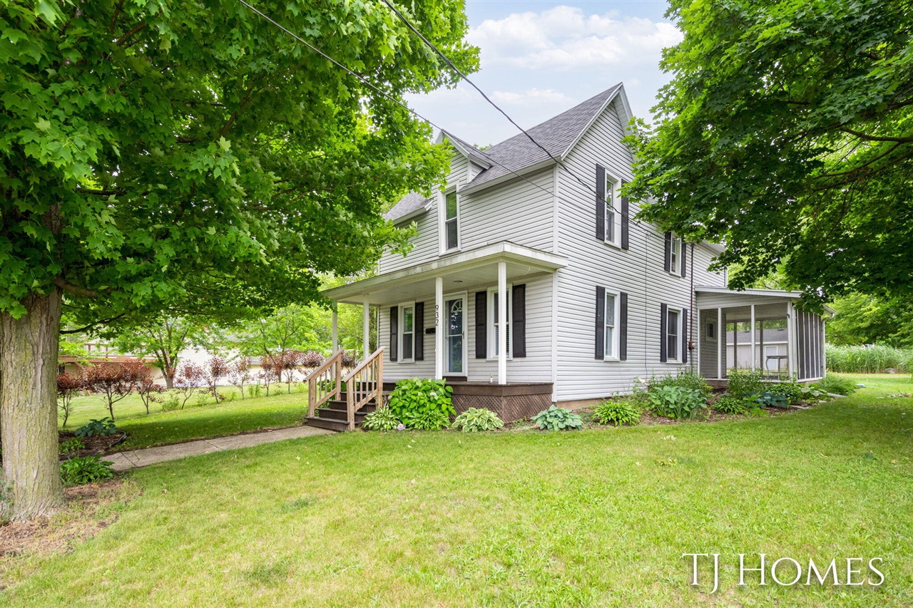 James St, Belding, MI 48809