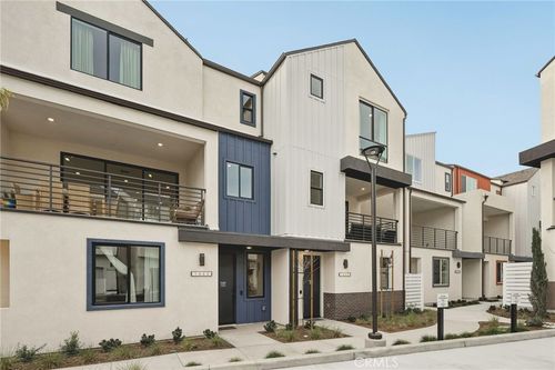 1692 Constellation Dr, San Pedro, CA, 90732-6109 | Card Image