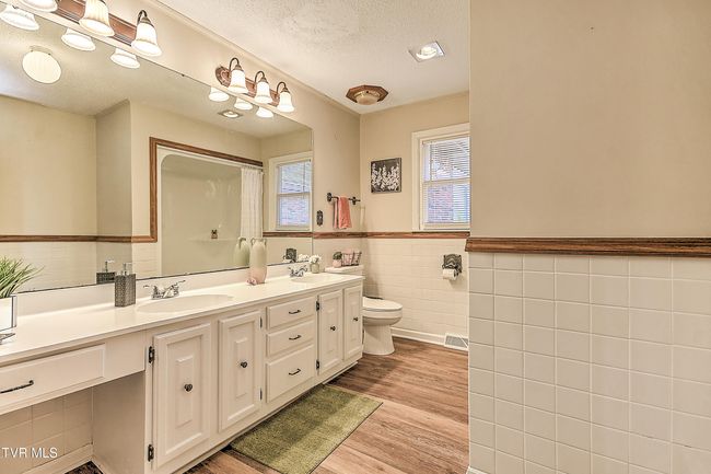 646 Meadow View Rd, House other with 4 bedrooms, 2 bathrooms and null parking in Bristol TN | Image 34