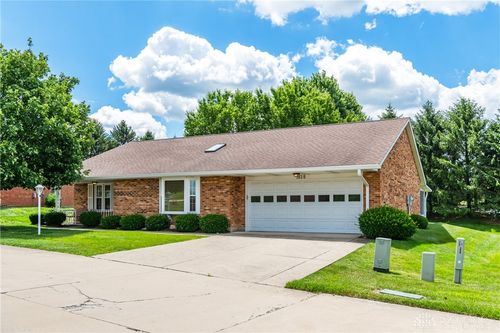 1830 Primrose Ln, Fairborn, OH, 45324-9795 | Card Image