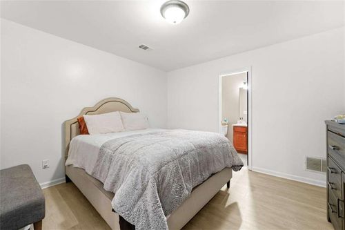 bldg-15-1501 Glen Ivy, Marietta, GA, 30062-9400 | Card Image