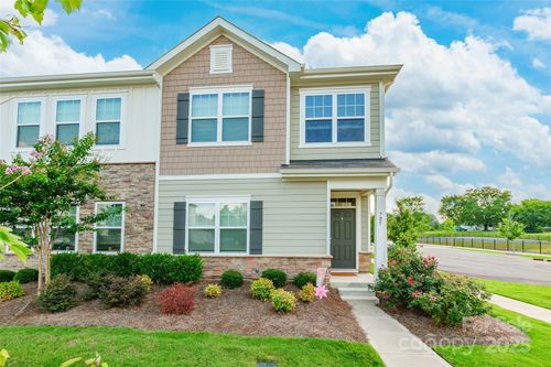 705 Sagecroft Ln, Indian Trail, NC, 28079-0468 | Card Image