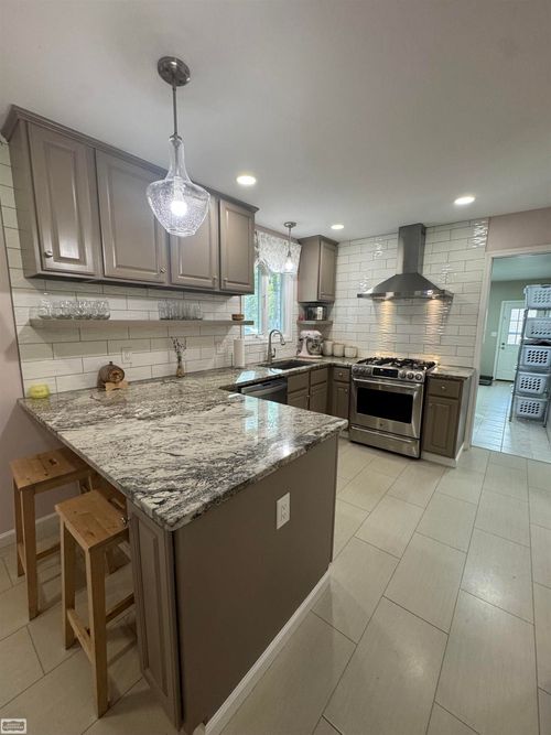 38530 Long St, Harrison Township, MI, 48045-3589 | Card Image