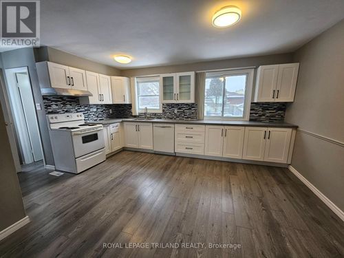 1004 Lawson Rd, London, ON, N6G3M2 | Card Image