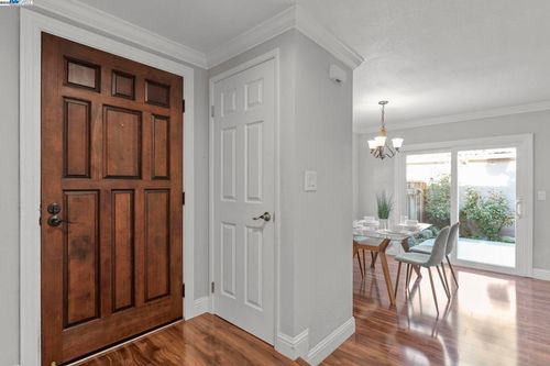 3833 Burton Cmn, Fremont, CA, 94536-6038 | Card Image