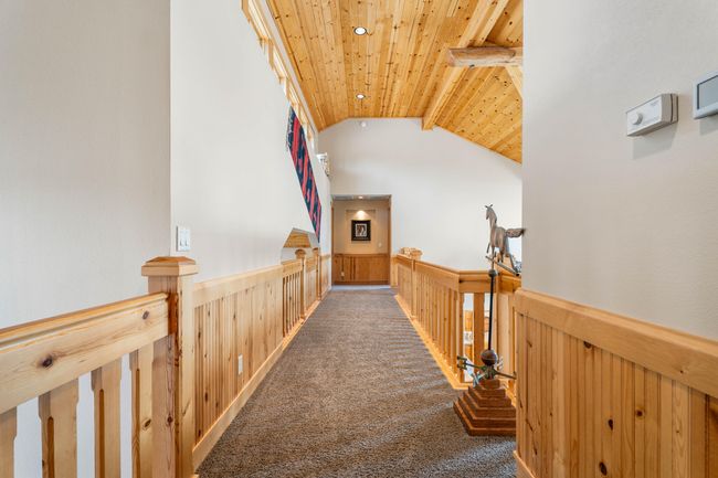 Upstairs Hallway | Image 40
