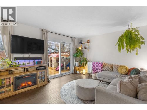 6-1808 45 St, Vernon, BC, V1T7P8 | Card Image