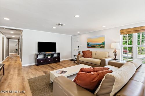 4 Nelmar Ave, St Augustine, FL, 32084-2128 | Card Image