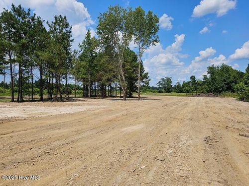 210 Memory Ln, Burgaw, NC, 28425-3282 | Card Image