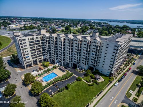 321-1 Riverpointe Plz, Jeffersonville, IN, 47130-3235 | Card Image