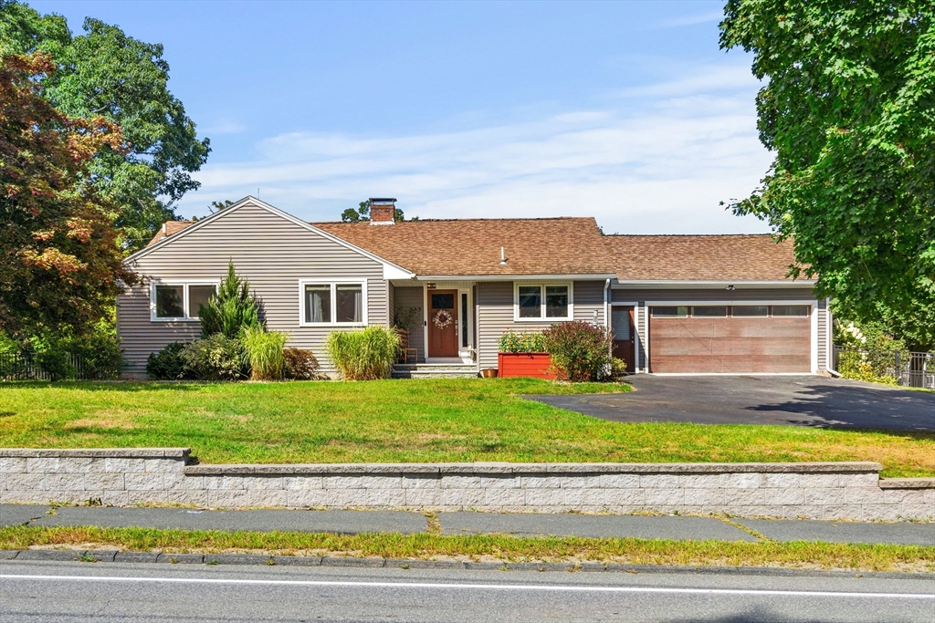 Shawsheen Ave, Wilmington, MA 01887