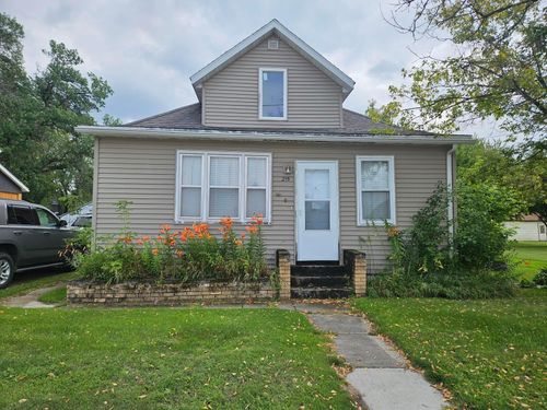 215 2nd St N, Middle River, MN, 56737-4129 | Card Image