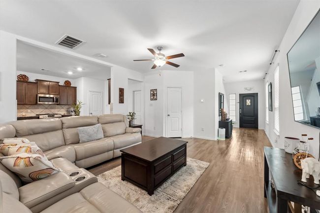 19018 Cicerone Ct, House other with 4 bedrooms, 3 bathrooms and 2 parking in New Caney TX | Image 9
