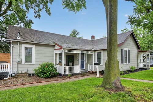 400 S Missouri St, Liberty, MO, 64068-2435 | Card Image