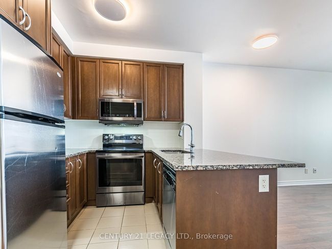 1503 - 9245 Jane St, Condo with 2 bedrooms, 2 bathrooms and 1 parking in Vaughan ON | Image 16