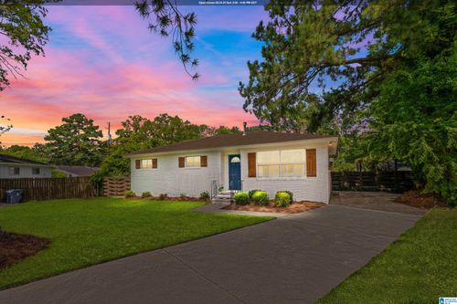 136 Edgemont Dr, Homewood, AL, 35209-6902 | Card Image