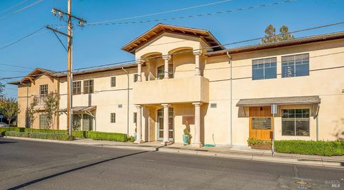 1050 Adams St, Saint Helena, CA, 94574-1103 | Card Image