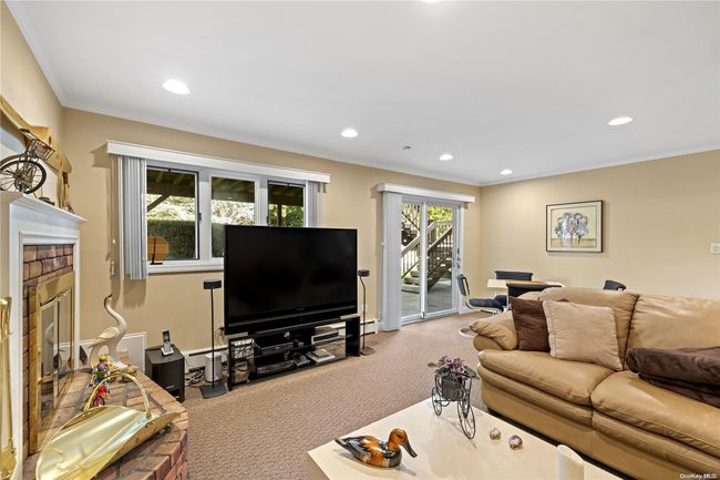 Den w/ Fireplace | Image 26