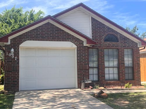 1007 Mack Pl, Denton, TX, 76209-4785 | Card Image
