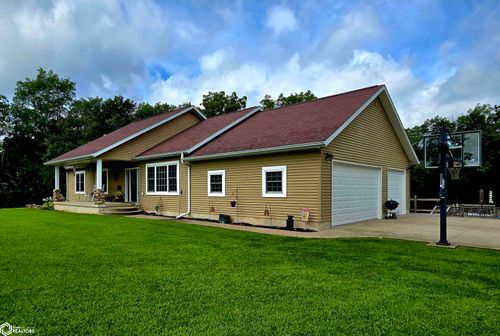 1984 E County Road 2900, Dallas City, IL, 62330-2011 | Card Image