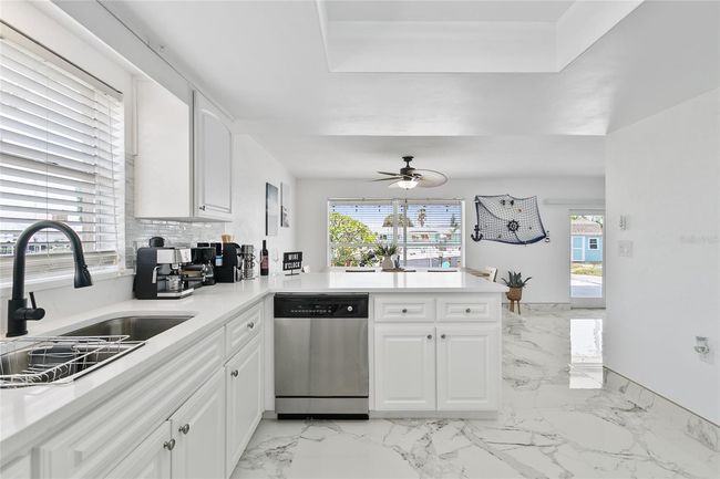 Kitchen 4 | Image 15