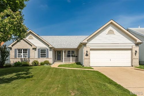 107 Behlmann Orchard Ct, Florissant, MO, 63034-2869 | Card Image