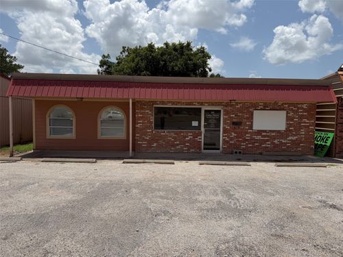1806 State Highway 16 S, Graham, TX, 76450-4608 | Card Image