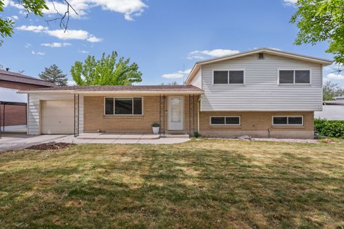 3846 W Meadow Gate Dr, West Valley City, UT, 84120-5425 | Card Image
