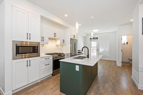 {{alt}} | Card Image