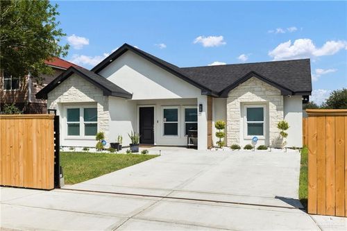 1107 E San Pedro St, Pharr, TX, 78577-8035 | Card Image