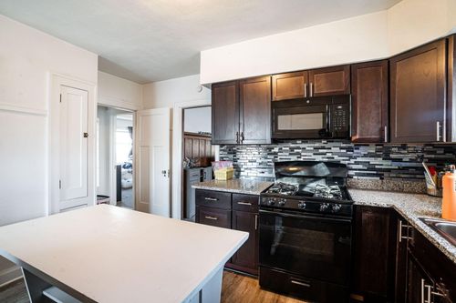 1429 S 79th St, West Allis, WI, 53214-4536 | Card Image