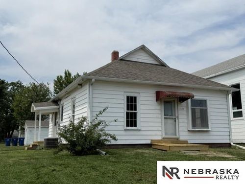 221 S Main St, Friend, NE, 68359-1343 | Card Image