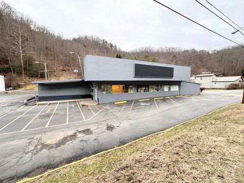 2209 Appalachian Hwy, Pineville, WV, 24874-9613 | Card Image