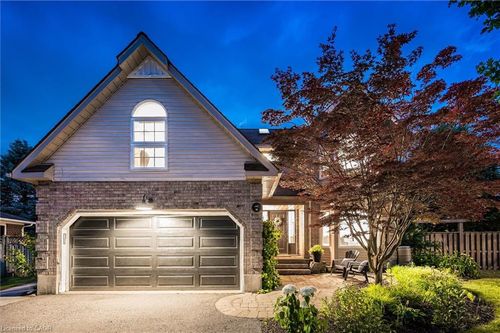 14 Wood Duck Crt, Guelph, ON, N1C1B1 | Card Image