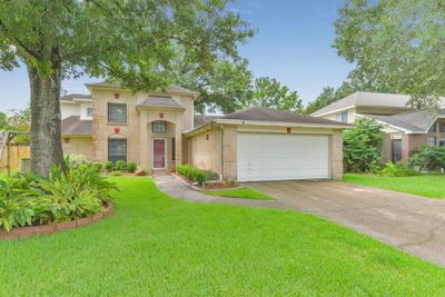 10407 Linecamp Drive, House other with 3 bedrooms, 2 bathrooms and null parking in Houston TX | Image 1