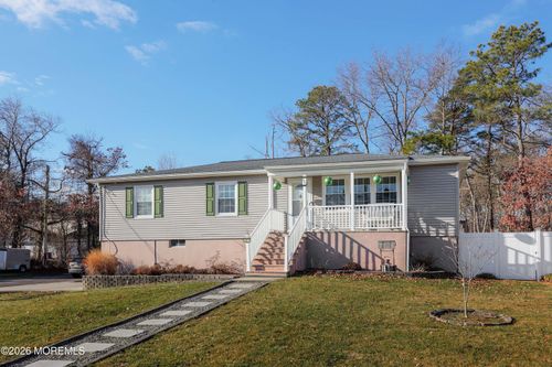201 Morningside St, Manchester, NJ, 08757-3632 | Card Image