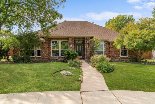 6306 Debbie Cir, Rowlett, TX, 75089-8216 | Card Image