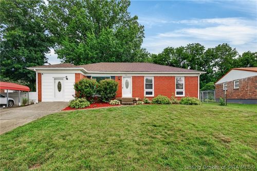 326 Fairwood Dr, Jeffersonville, IN, 47130-5626 | Card Image